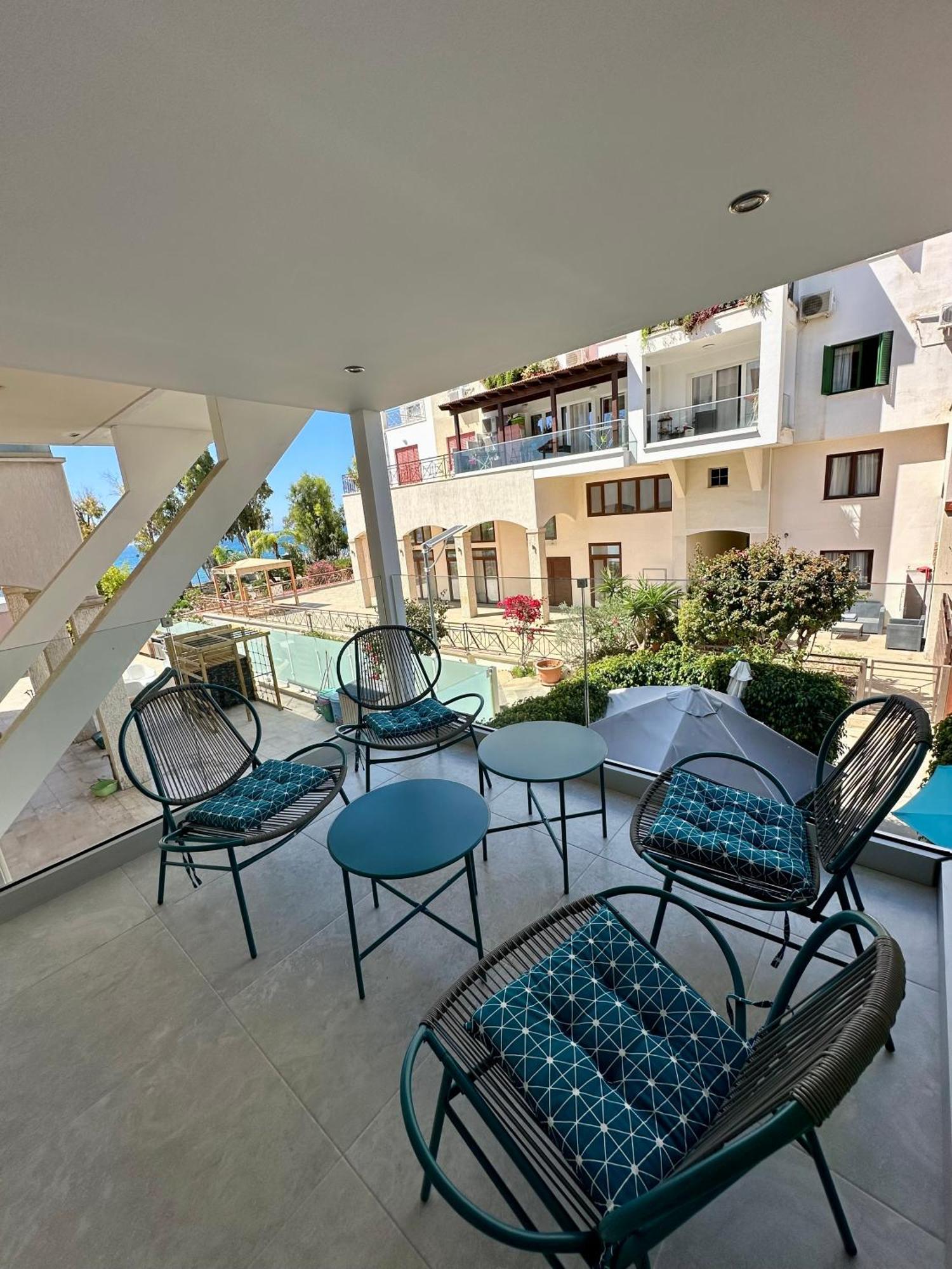 Galatex Beach Apartment Limassol Luaran gambar