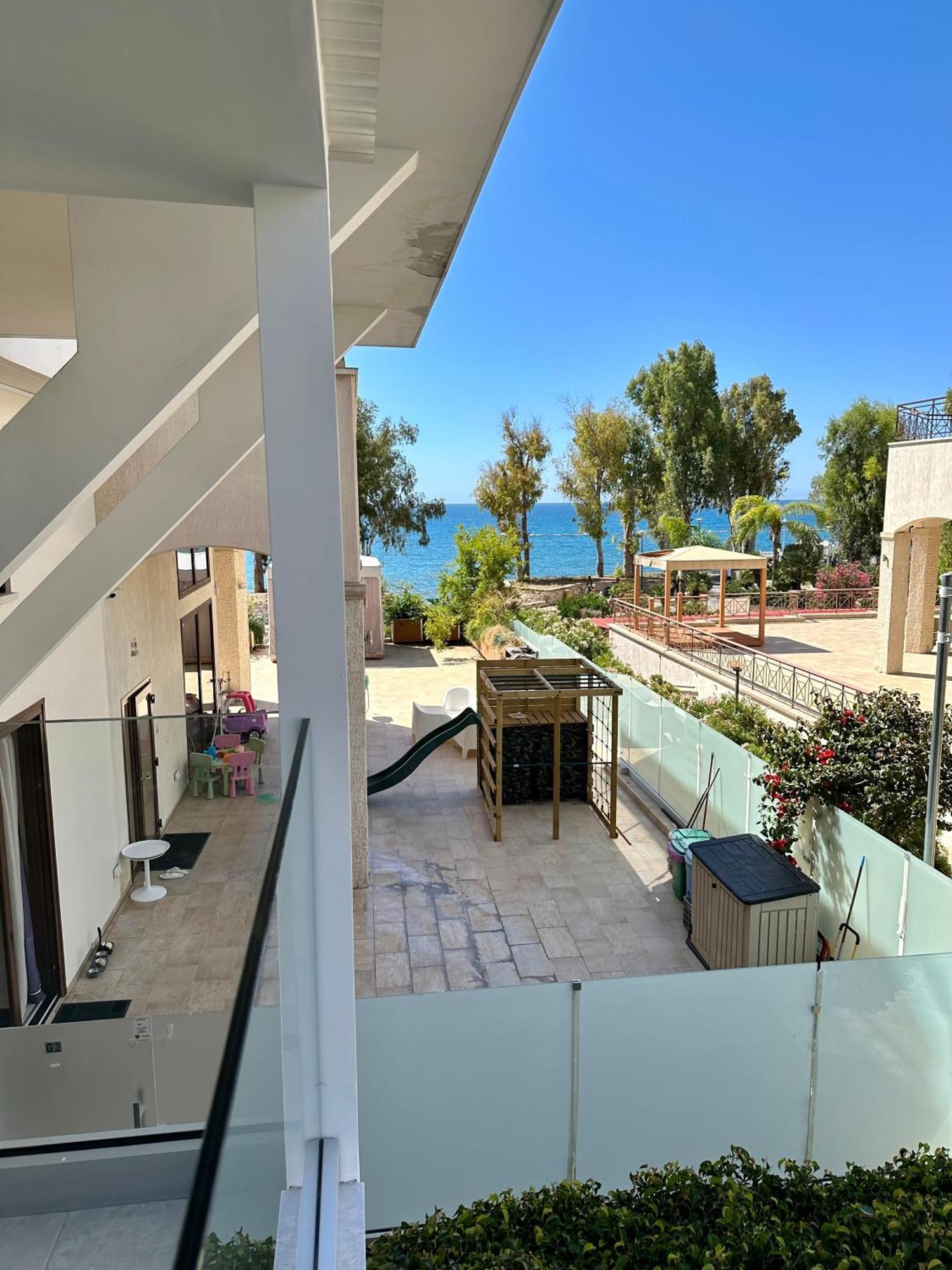 Galatex Beach Apartment Limassol Luaran gambar