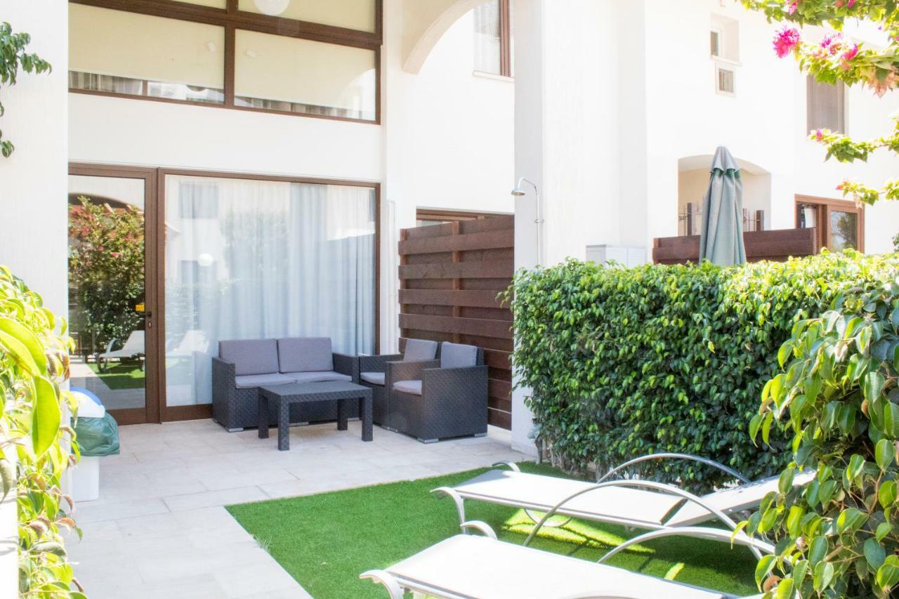 Galatex Beach Apartment Limassol Luaran gambar