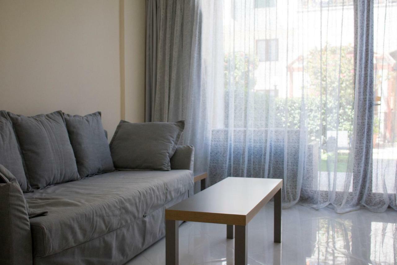 Galatex Beach Apartment Limassol Luaran gambar