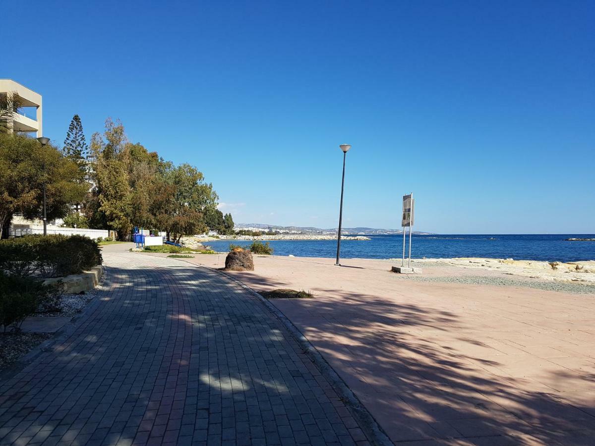 Galatex Beach Apartment Limassol Luaran gambar