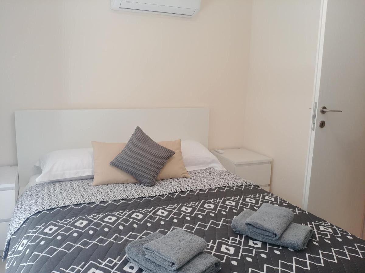 Galatex Beach Apartment Limassol Luaran gambar